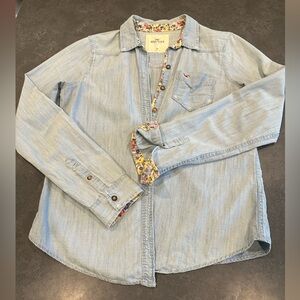 Vintage very cute Hollister denim shirt